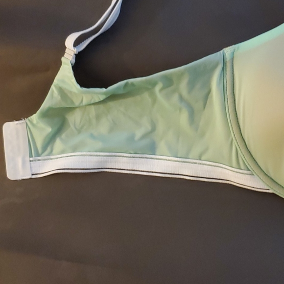 36DD - Picture 4 of 4